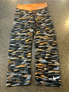 Nike Pro Girls' Black & Orange Camo Compression Capri